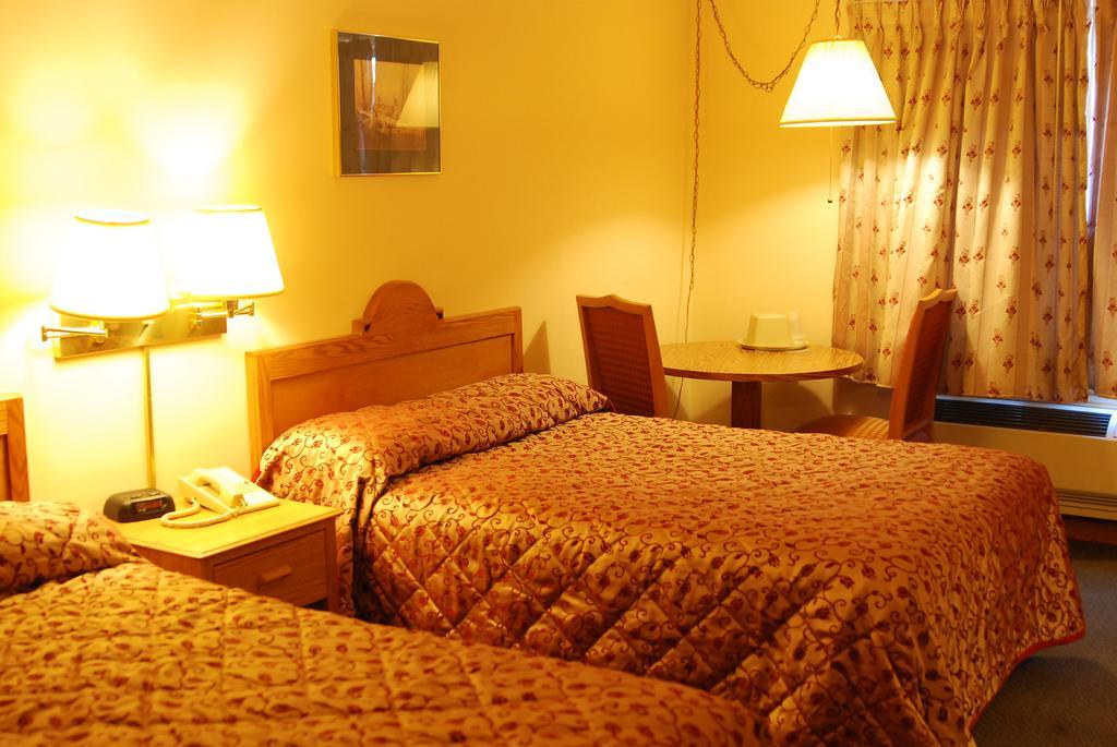 Luck Country Inn Kamer foto